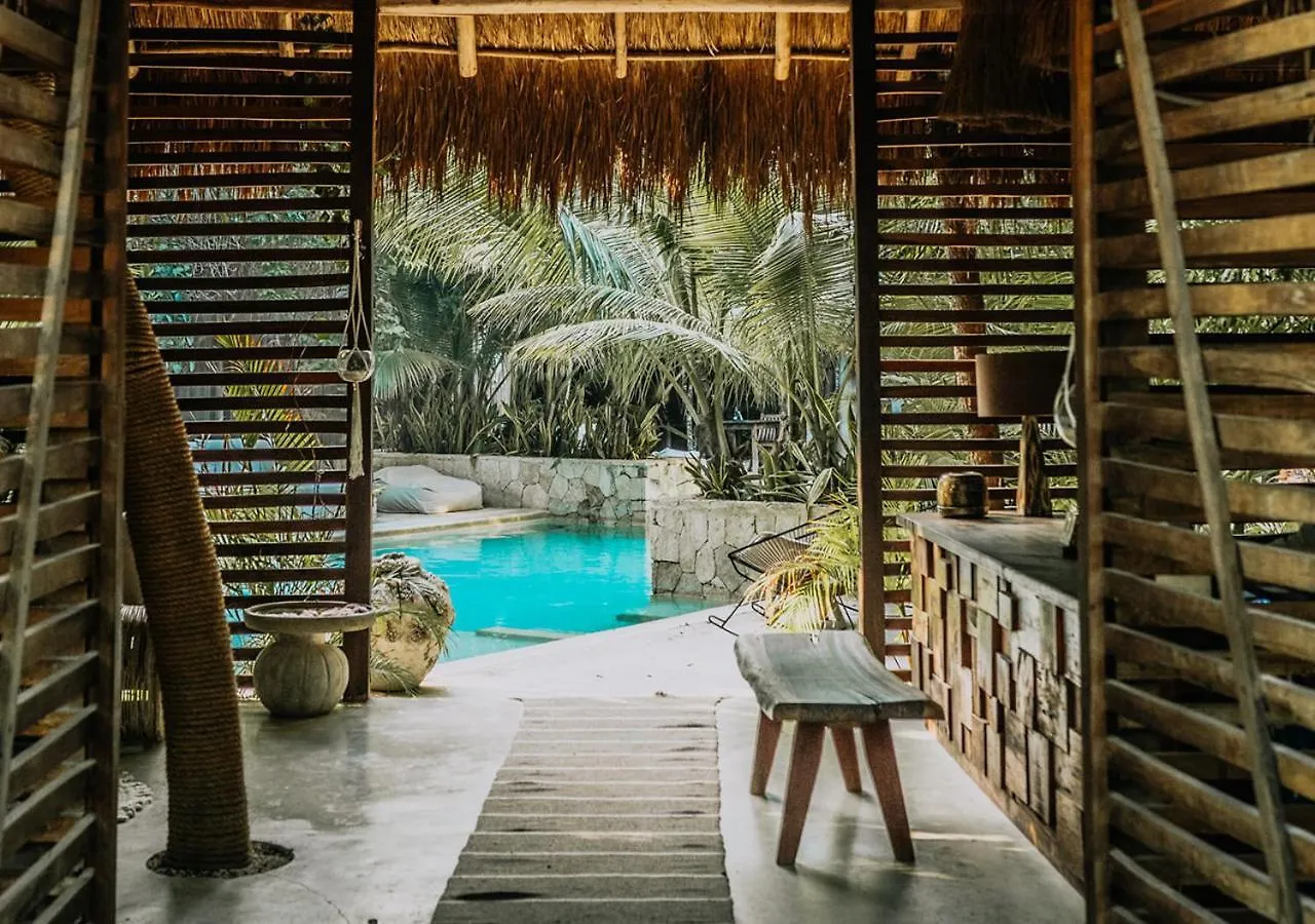 Una Vida Villa Tulum